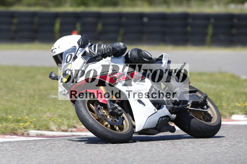 /Archiv-2025/48 25.08.2025 Cornu Master School ADR/blau-bleu/90